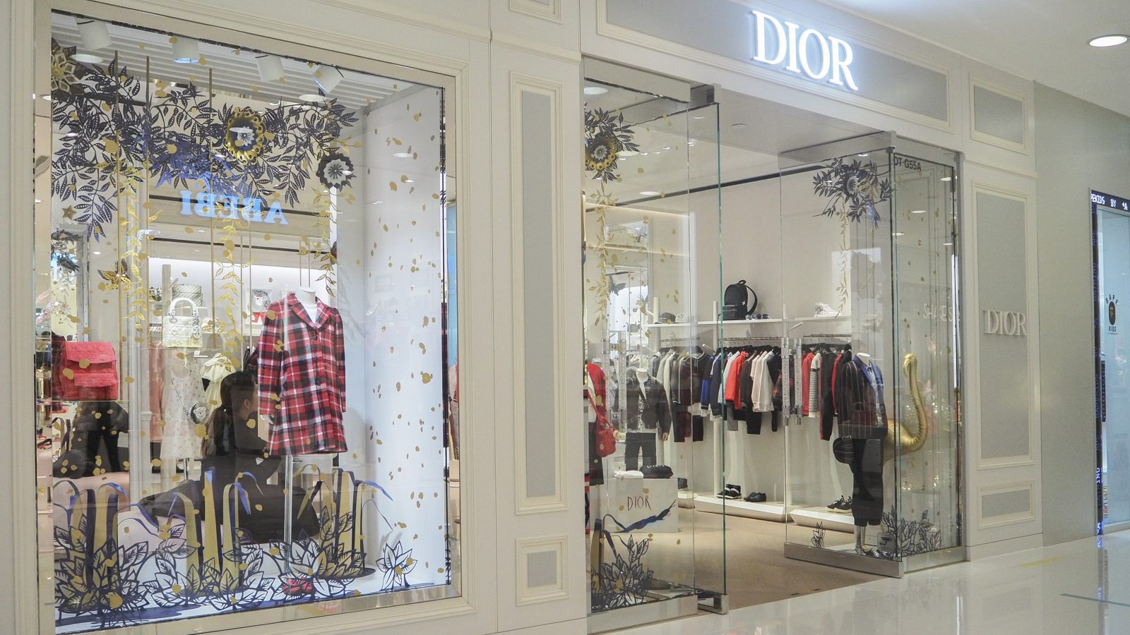 Shopping itineraries in Dior in 20230701T1700000700 updated in  20230701T1700000700  Tripcom